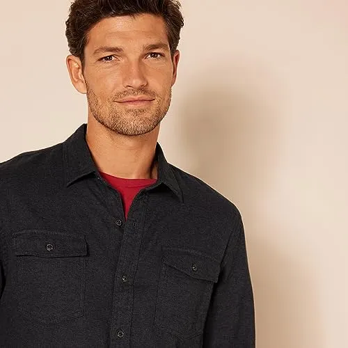Amazon Essentials Men's Slim-Fit Long-Sleeve Two-Pocket Flannel Shirt, Black, Small