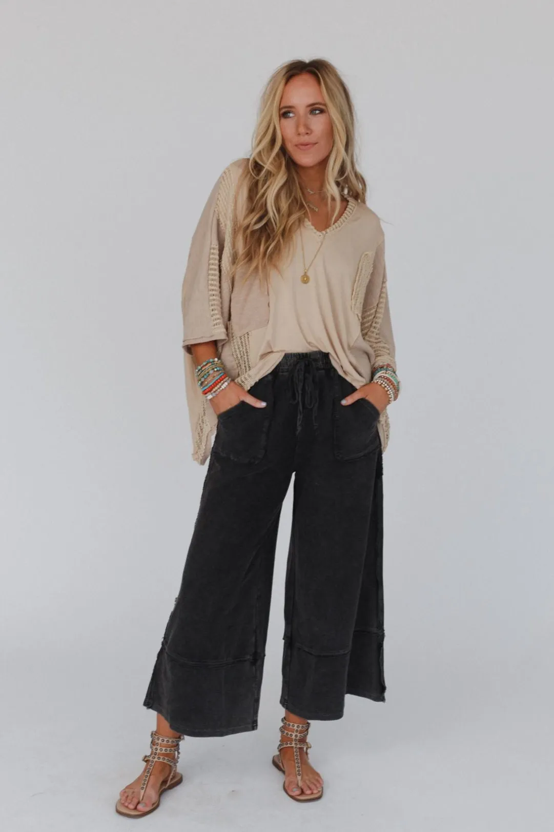 City Drifter Oversized Contrast Top - Taupe