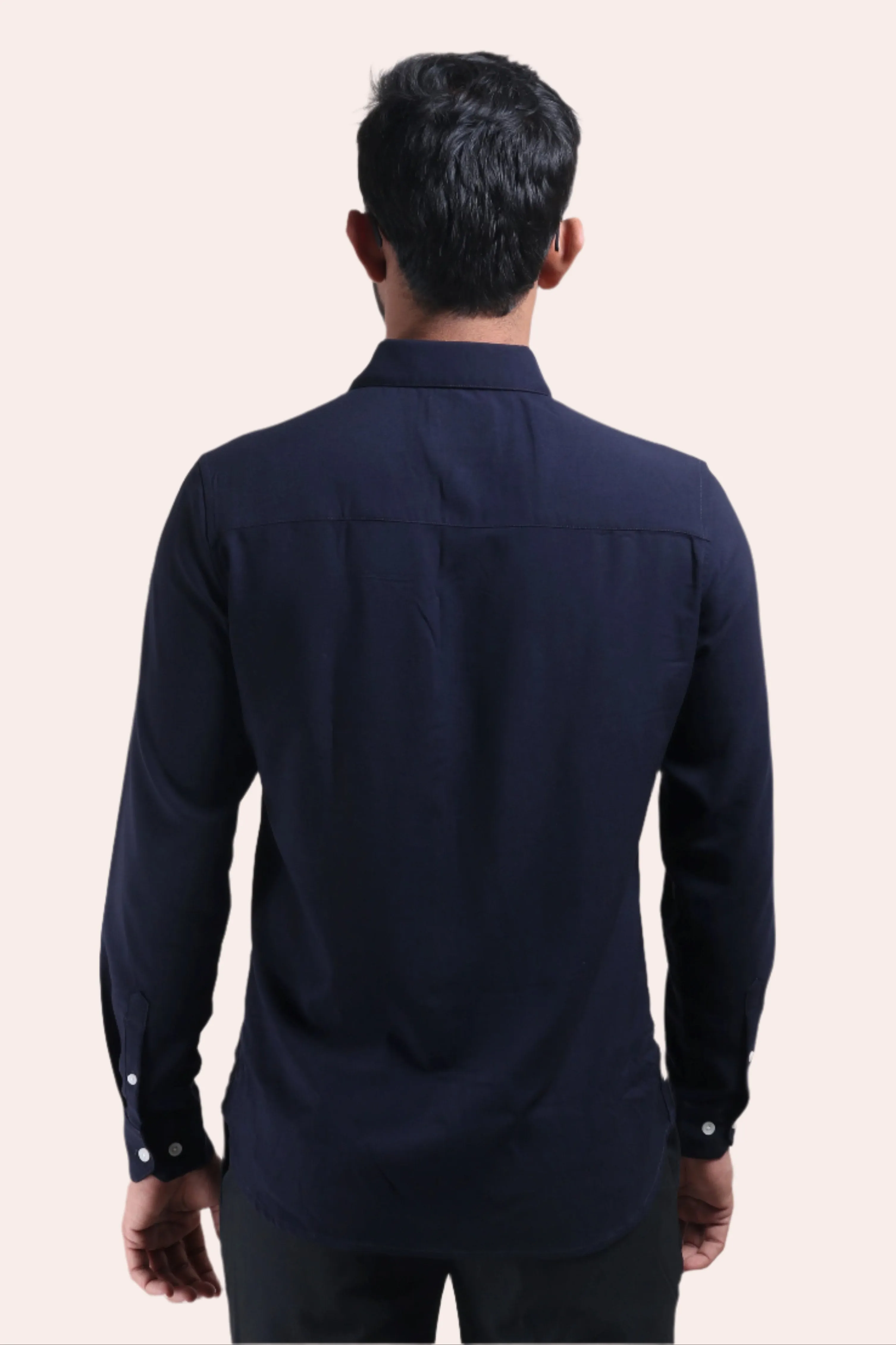 XKIND MEN'S NAVY BLUE STRETCH PLAIN SLIM FIT SHIRT